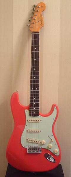 '62 re-issue FENDER Stratocaster