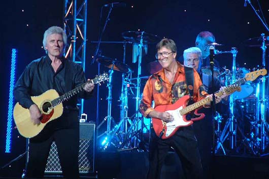 Hank and Bruce back together again at The Birmingham Symphony Hall - Monday May 31st, 2004